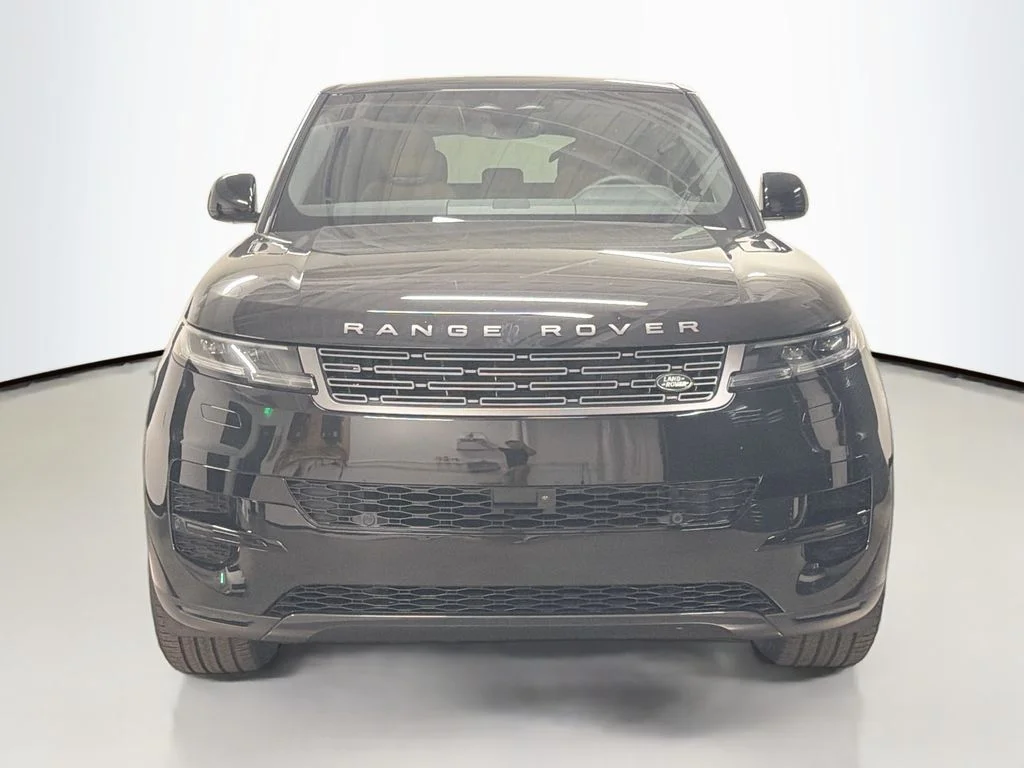 New 2026 Santorini Black Metallic Land Rover SE image 6