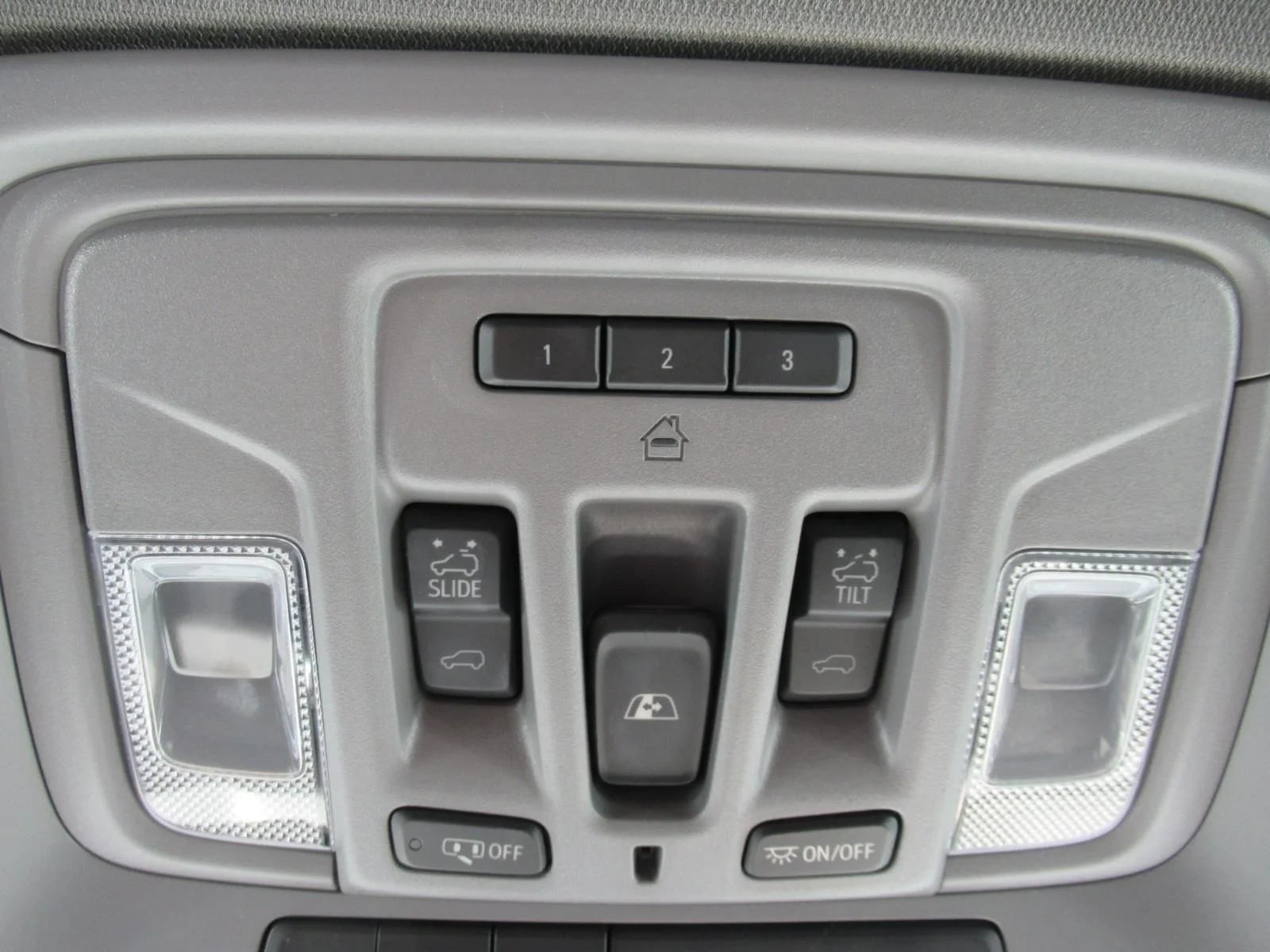 Used 2026  GMC Denali image 32