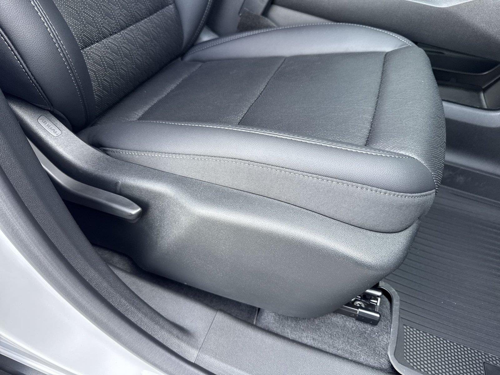 2027 Chevrolet Equinox LT - Photo 35