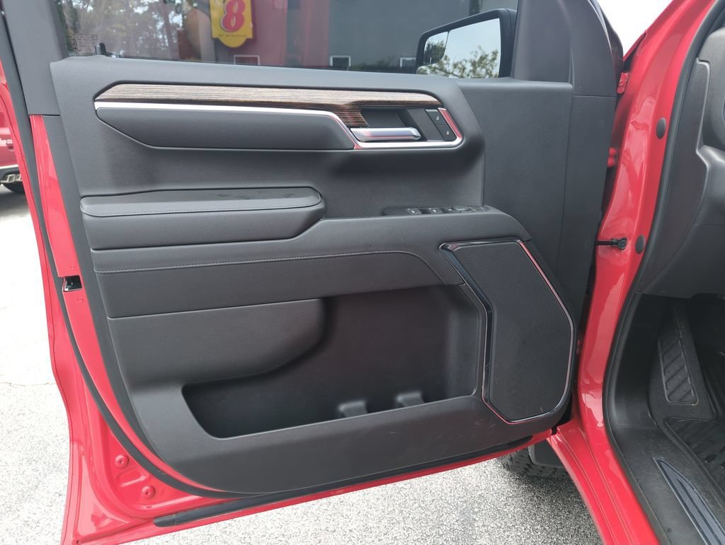 Used 2022 Cardinal Red GMC Elevation image 17