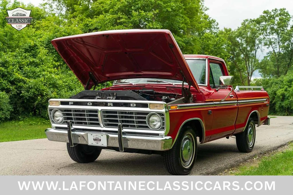 Used 1975 Red Ford  image 61