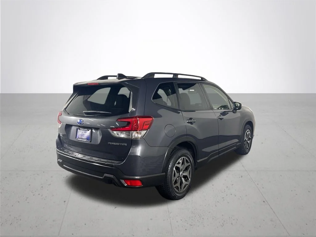 Used 2020 Gray Subaru Premium image 6