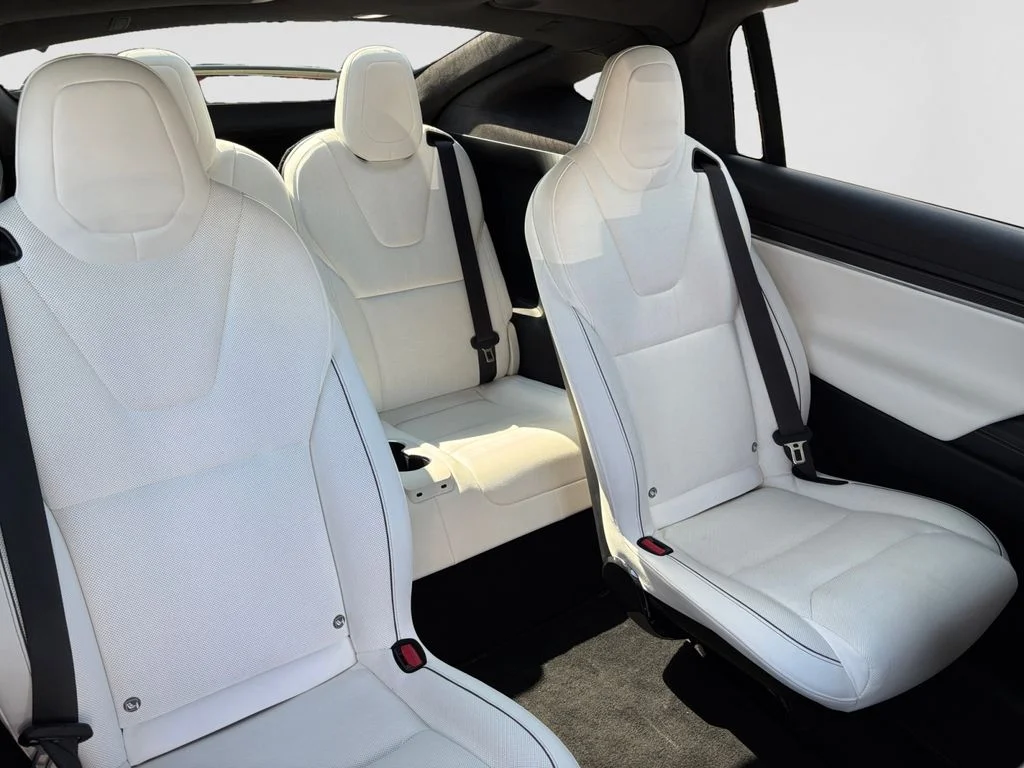 Used 2022 White Tesla Plaid image 18