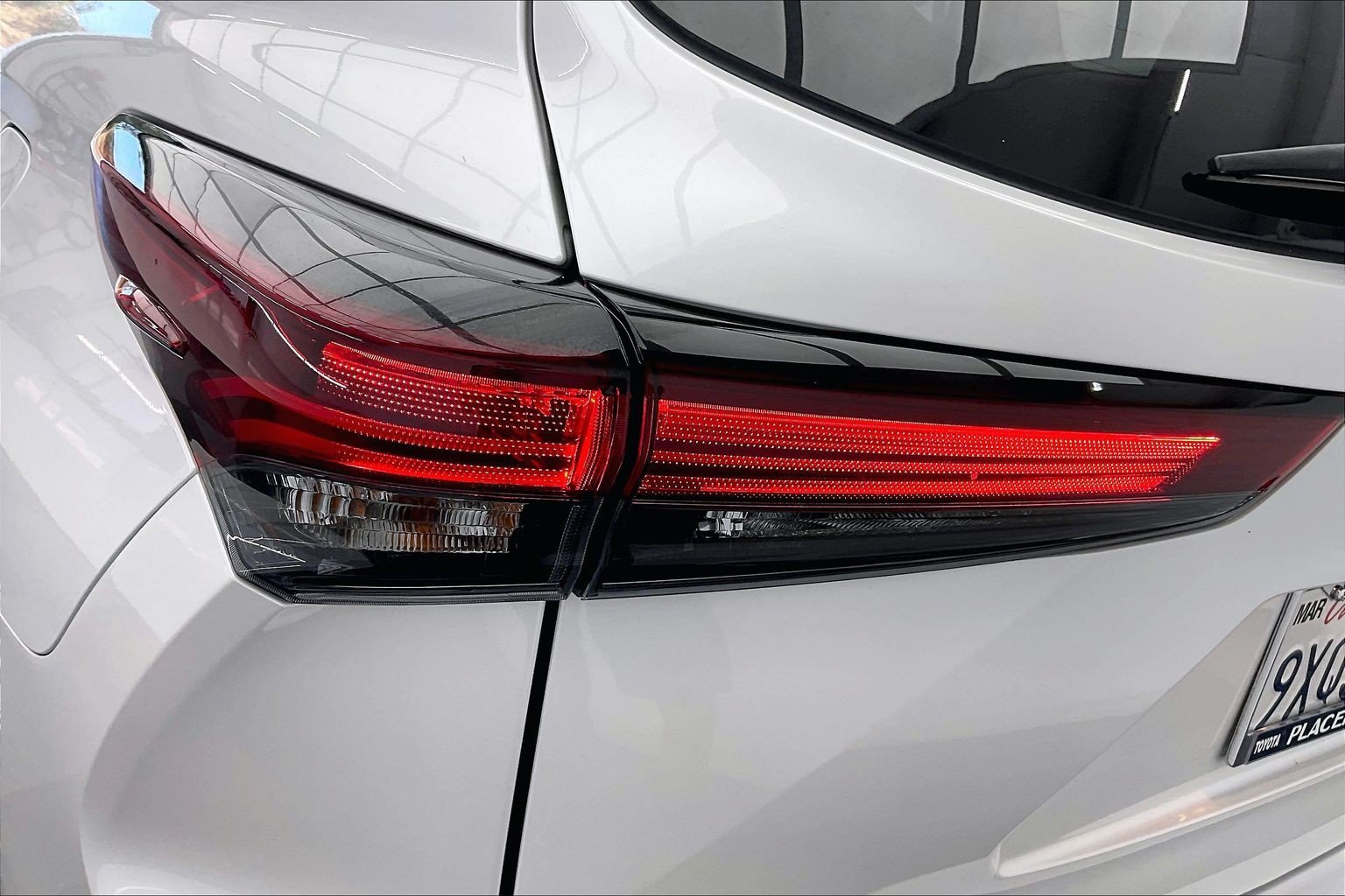 Used 2026 Wind Chill Pearl Toyota XLE image 30