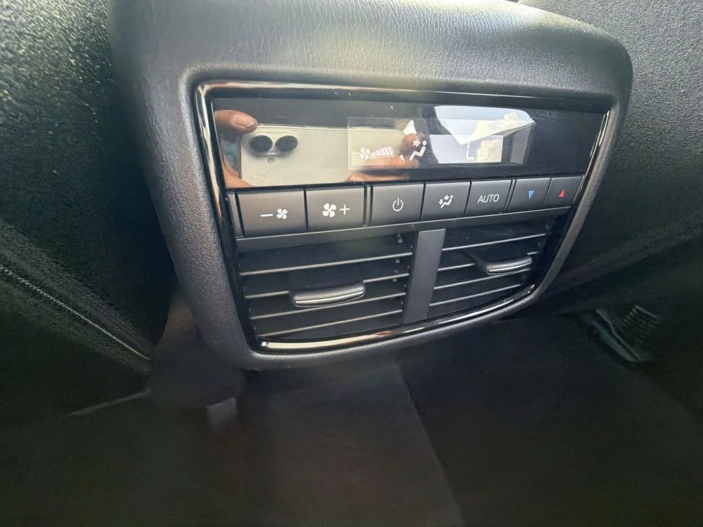 Used 2022 White Mazda Sport image 28