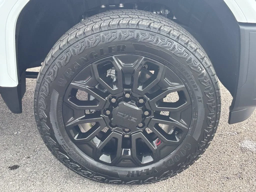 New 2026 Glacier White Tricoat GMC Denali Ultimate image 10