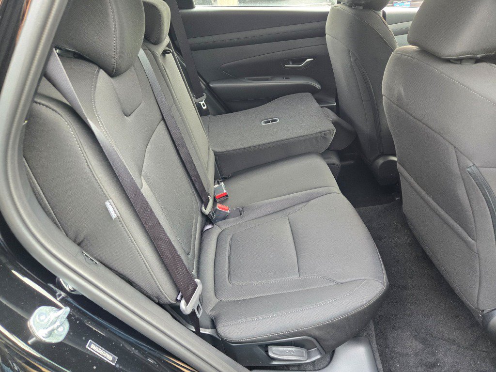 New 2026 Phantom Black Hyundai SE image 8