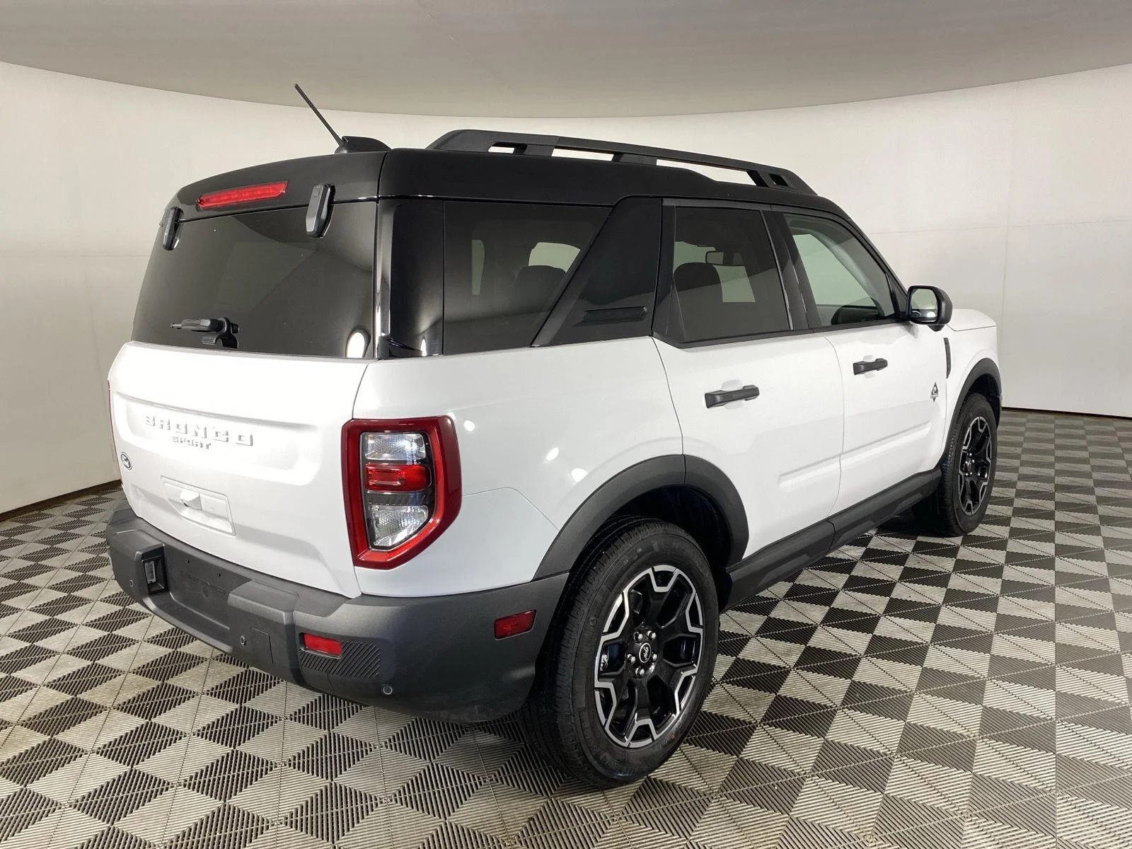 New 2026 Oxford White Ford Outer Banks® image 7