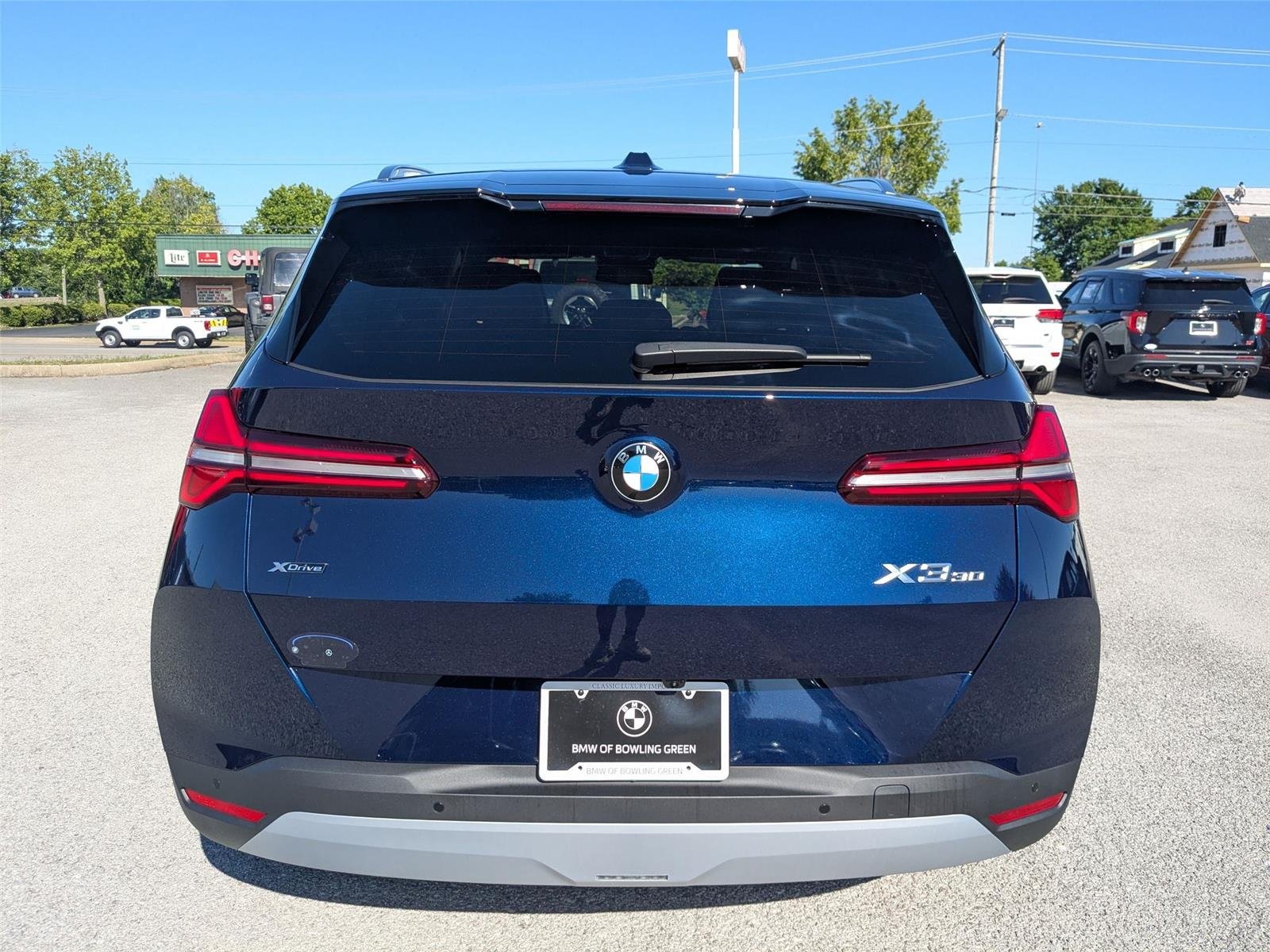 New 2026 Tanzanite Blue II Metallic BMW 30 xDrive image 6