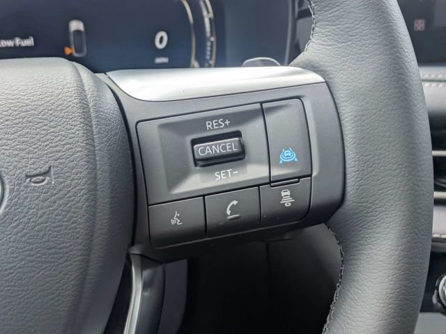 Used 2027 Gray INFINITI LUXE image 28