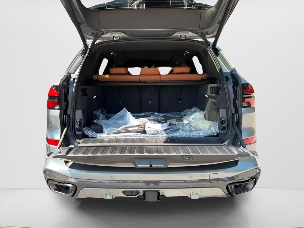 New 2026 Skyscraper Grey Metallic BMW xDrive40i image 22