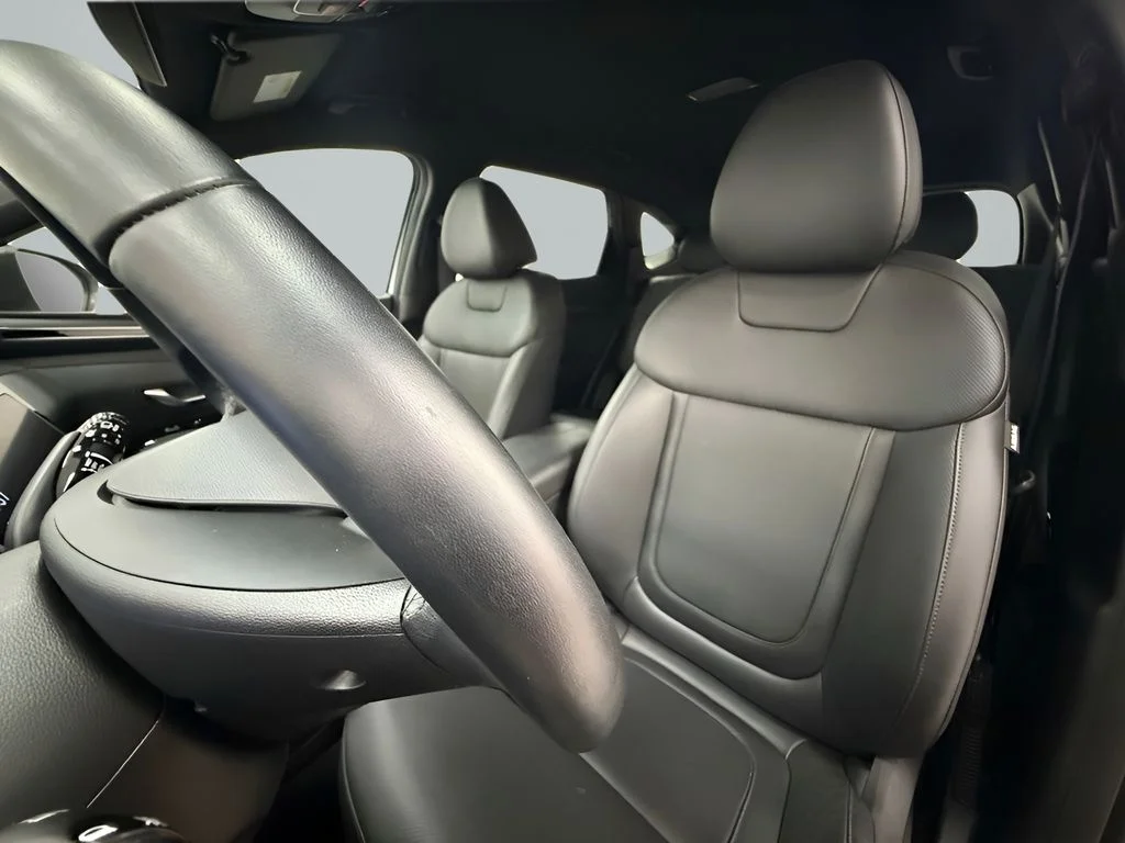 Used 2024 White Hyundai XRT image 11