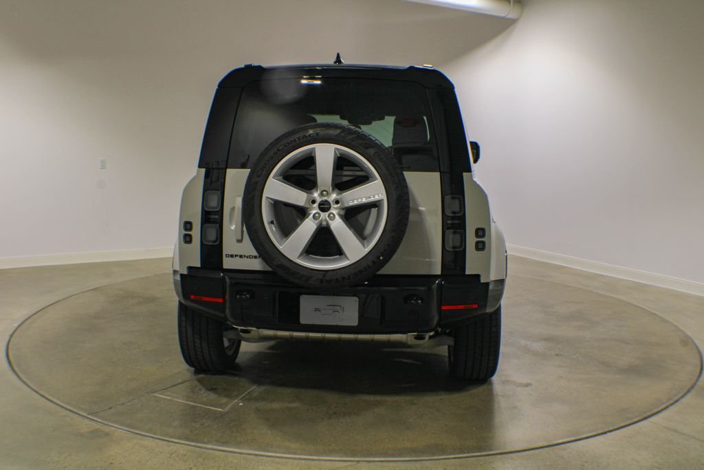 New 2026 Borasco Grey Land Rover X-Dynamic SE image 5