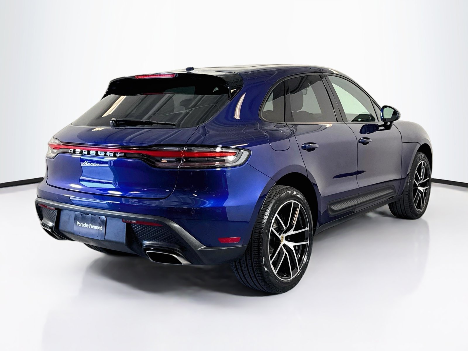 Used 2026 Gentian Blue Metallic Porsche  image 9