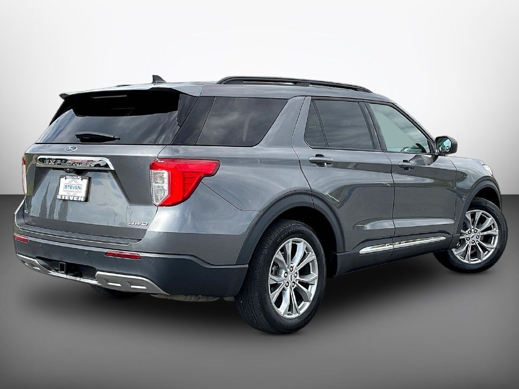 Used 2023 Gray Ford XLT image 6
