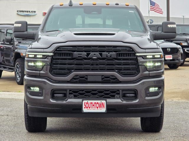 New 2026 Granite Crystal Metallic Clear-Coat Exterior Paint RAM Laramie image 2