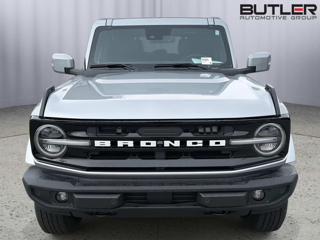 Used 2024 Iconic Silver Ford Outer Banks image 9