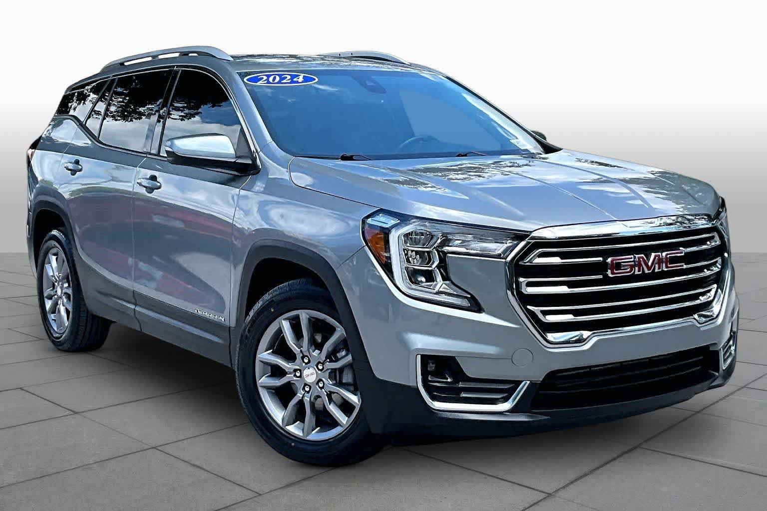 Used 2024 Sterling Metallic GMC SLT image 3