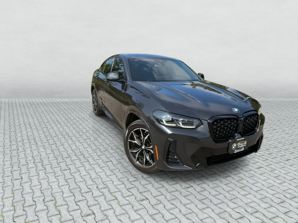 Certified Used 2024 Dark Graphite Metallic BMW xDrive30i image 3