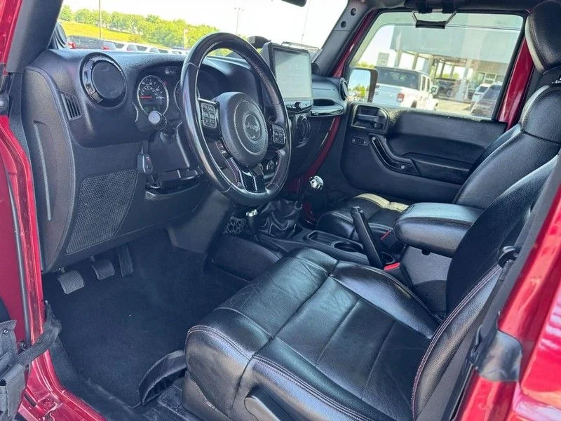 Used 2012 Red Jeep Sahara image 12