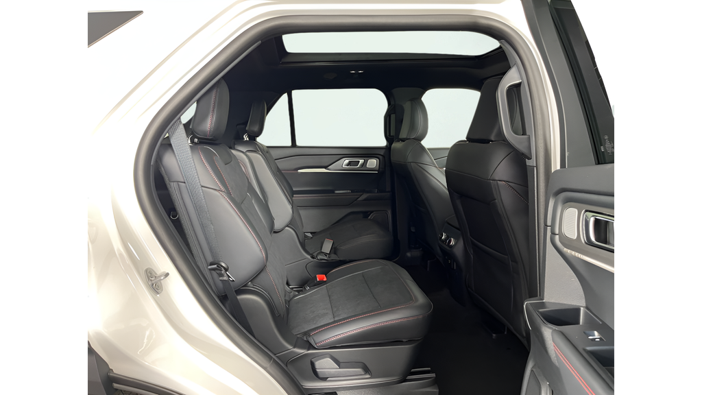 New 2026 Star White Metallic Tri-Coat Ford ST image 11