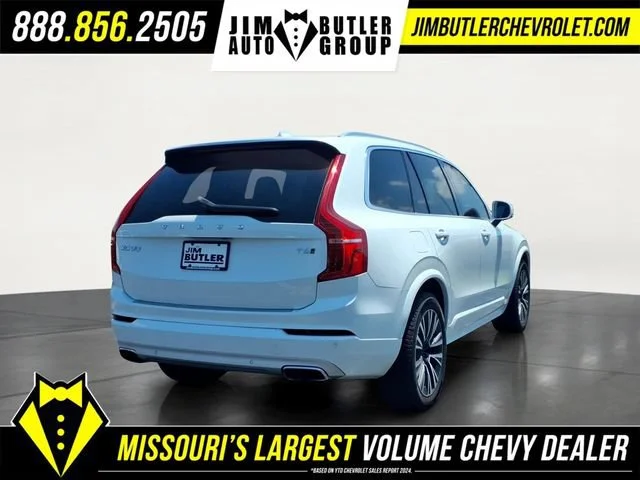 Used 2021 White Volvo T6 Momentum 7 Passenger image 24