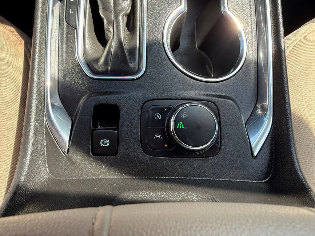 Used 2023 Gray Chevrolet LS image 28