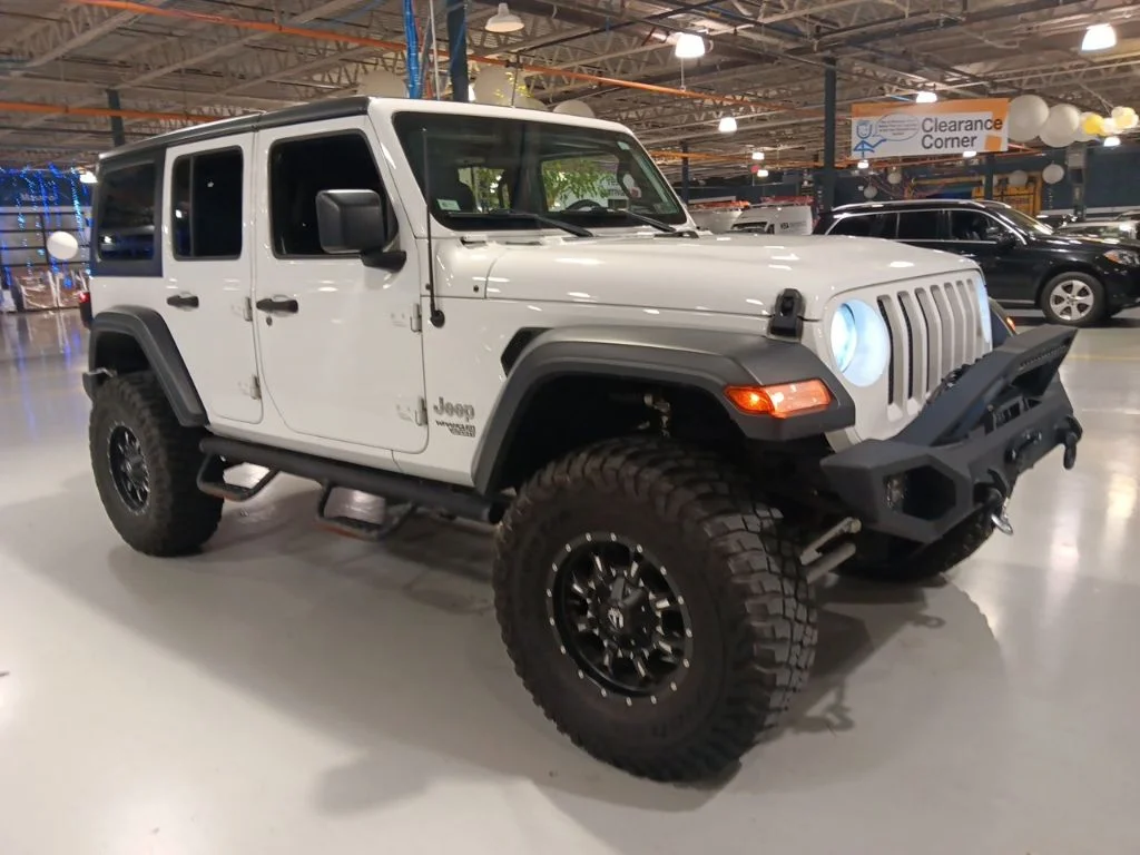 Used 2019 Bright White Clearcoat Jeep Unlimited Sport S image 1
