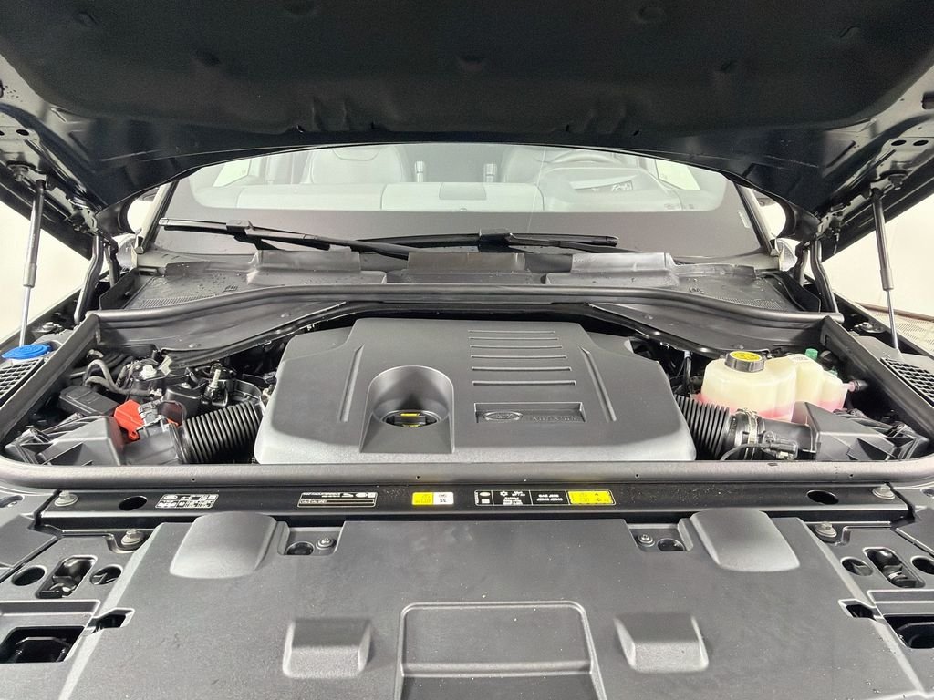 New 2027 Carpathian Grey Land Rover Dynamic SE P400 image 32