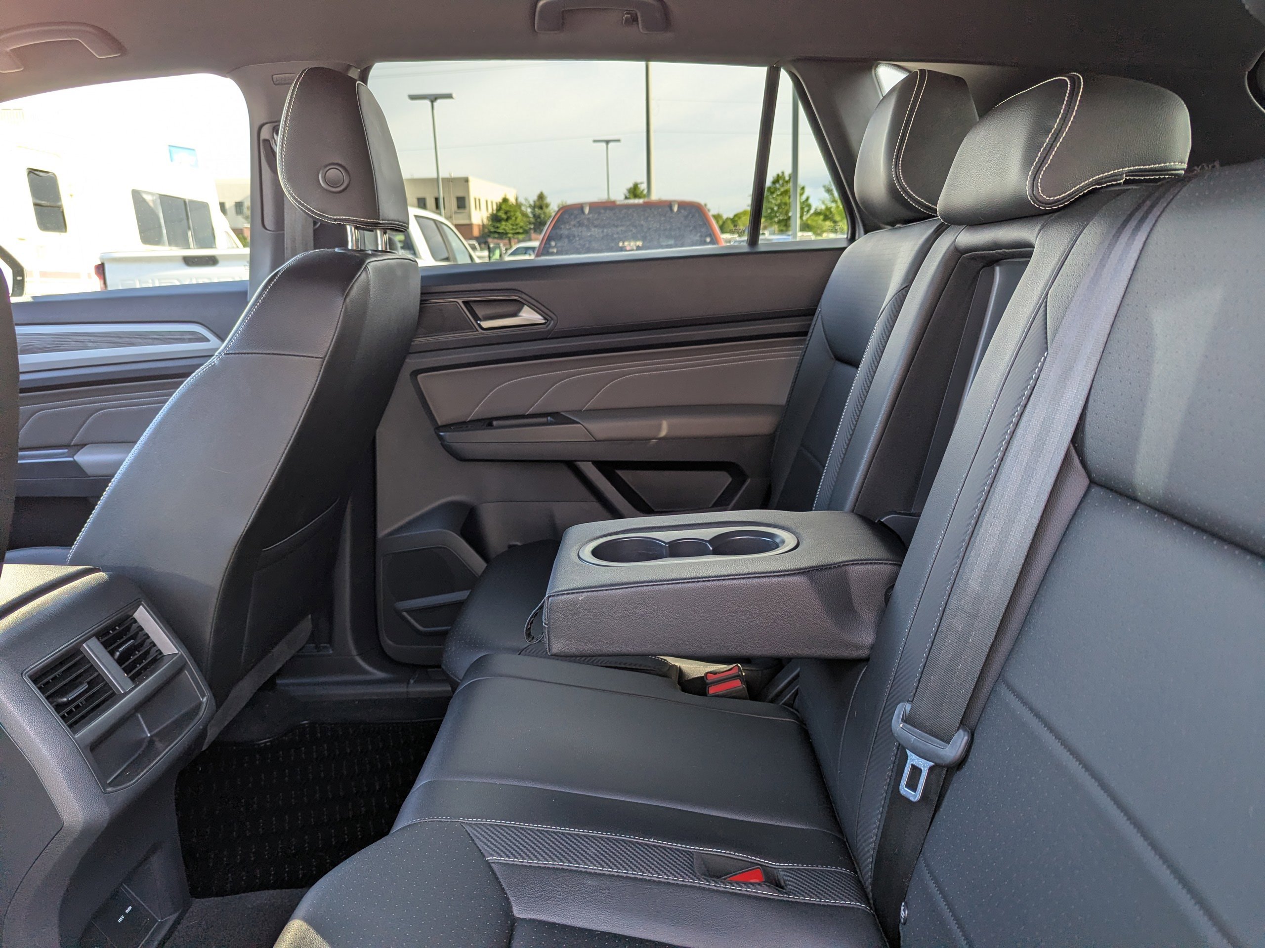 2023 Volkswagen Atlas Cross Sport SE w/Tech - Photo 28