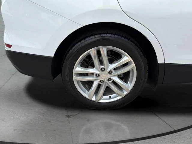 Used 2019 White Chevrolet Premier image 32