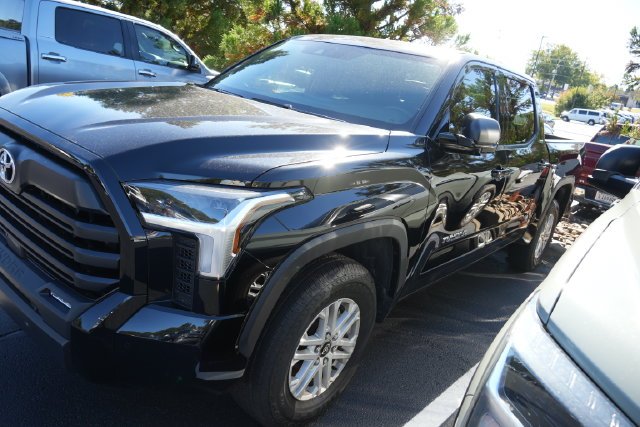 2025 Toyota Tundra SR5 - Photo 10