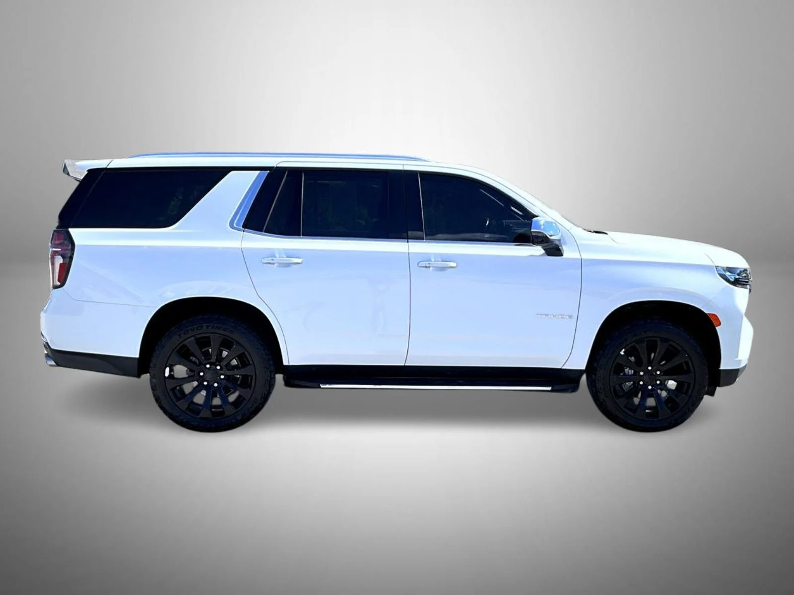 Used 2021 White Chevrolet LT image 4