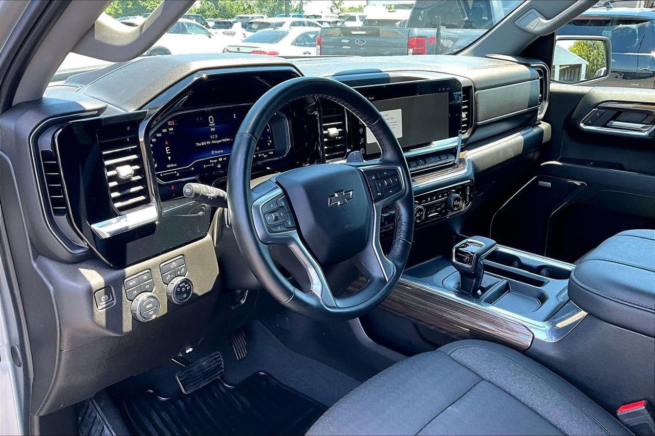 Used 2024 Sterling Gray Metallic Chevrolet 4WD Crew Cab Short Bed RST image 19