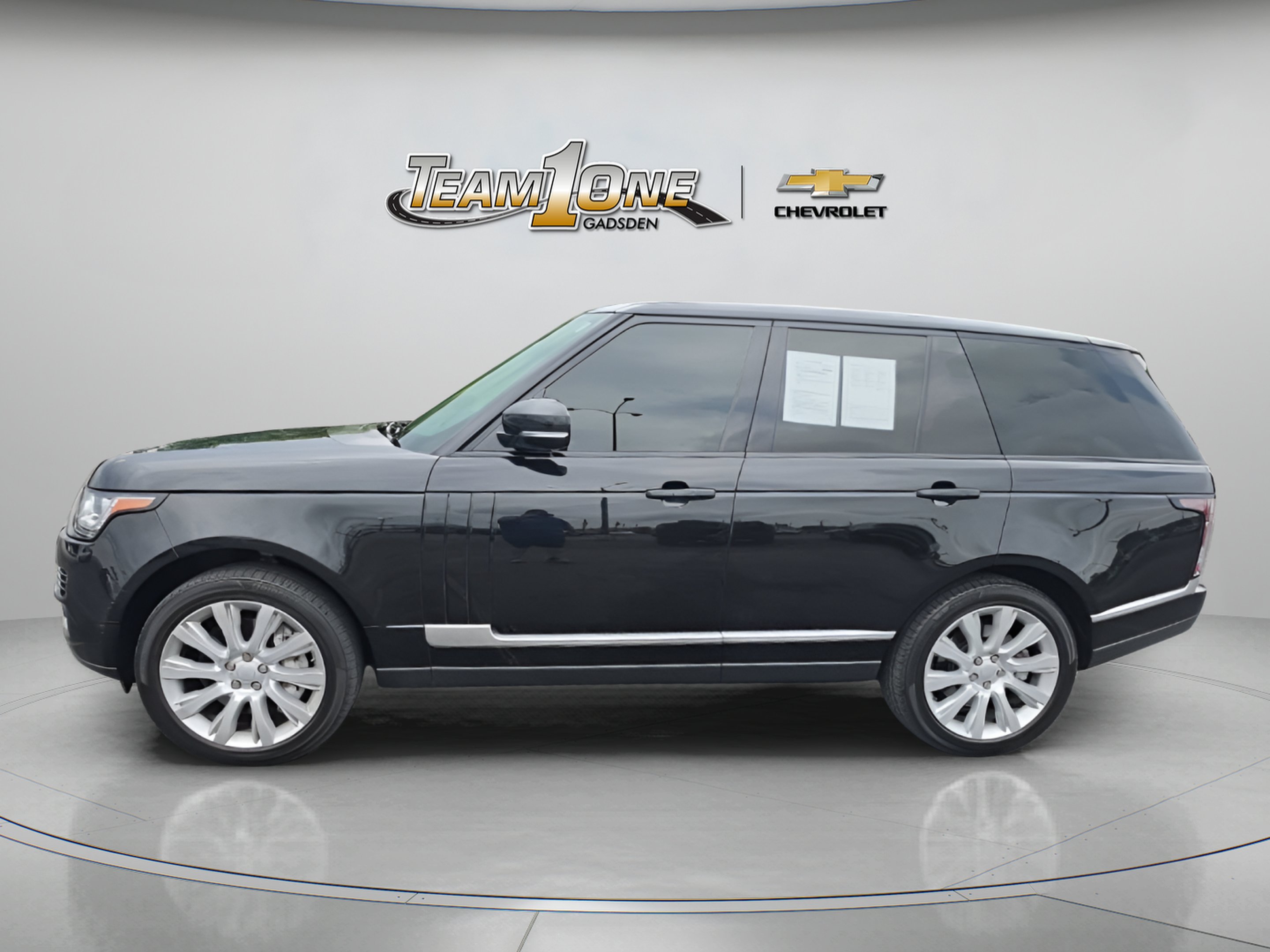 Used 2015 Santorini Black Metallic Land Rover Supercharged image 4