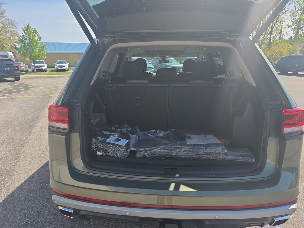 New 2026 Green Volkswagen 2.0T Peak Edition image 17