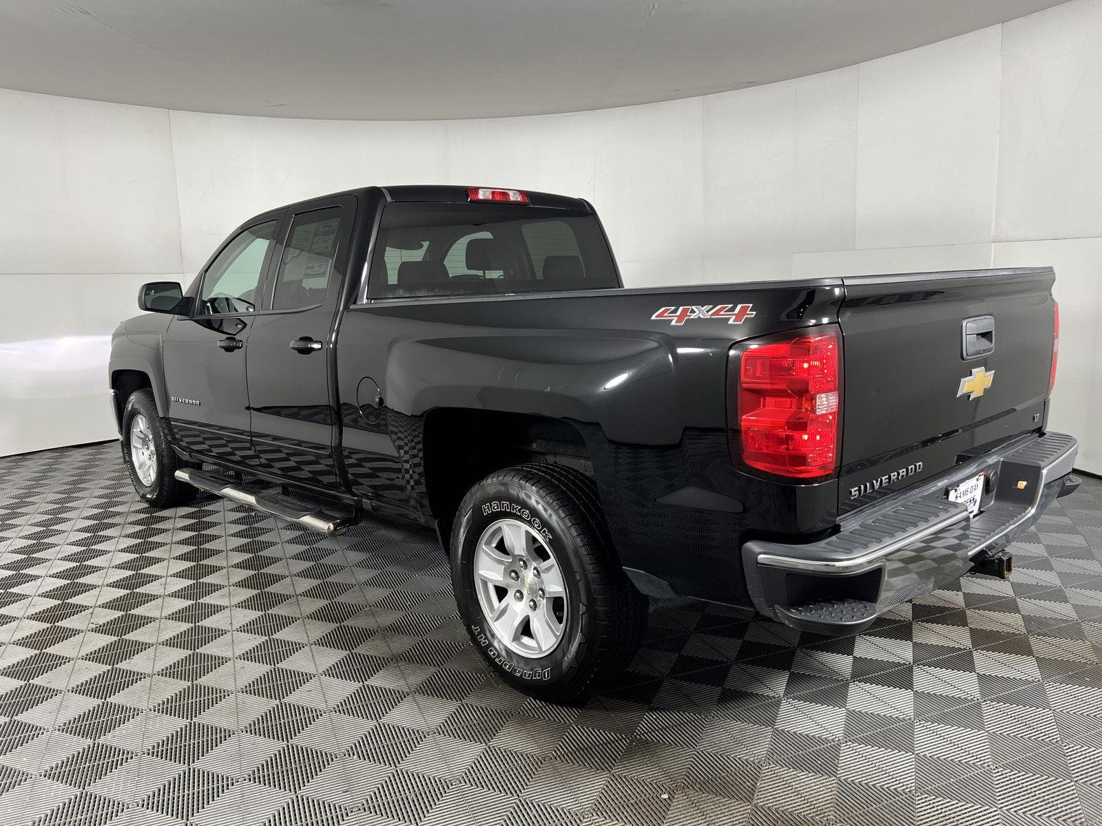Used 2017 BLACK Chevrolet LT image 2