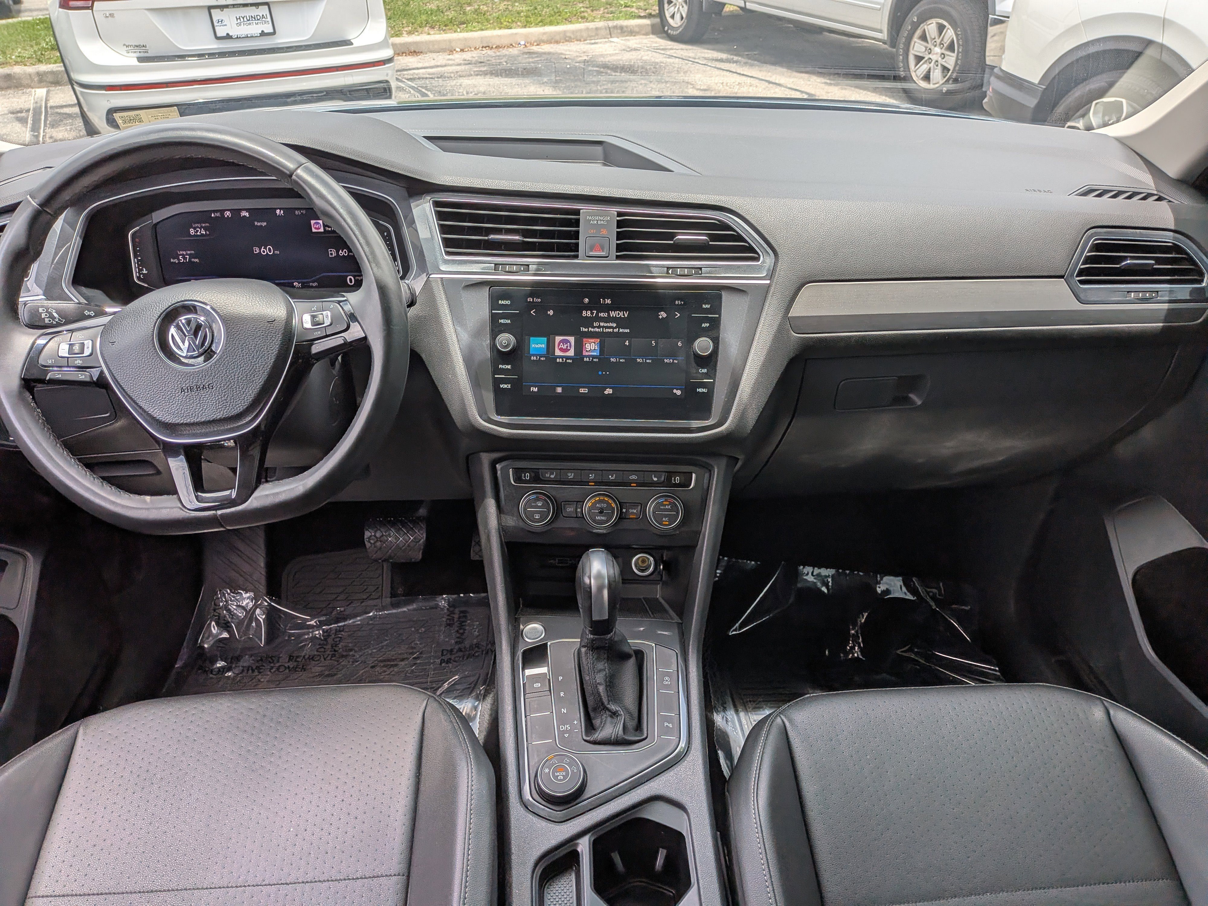 2020 Volkswagen Tiguan SEL - Photo 17