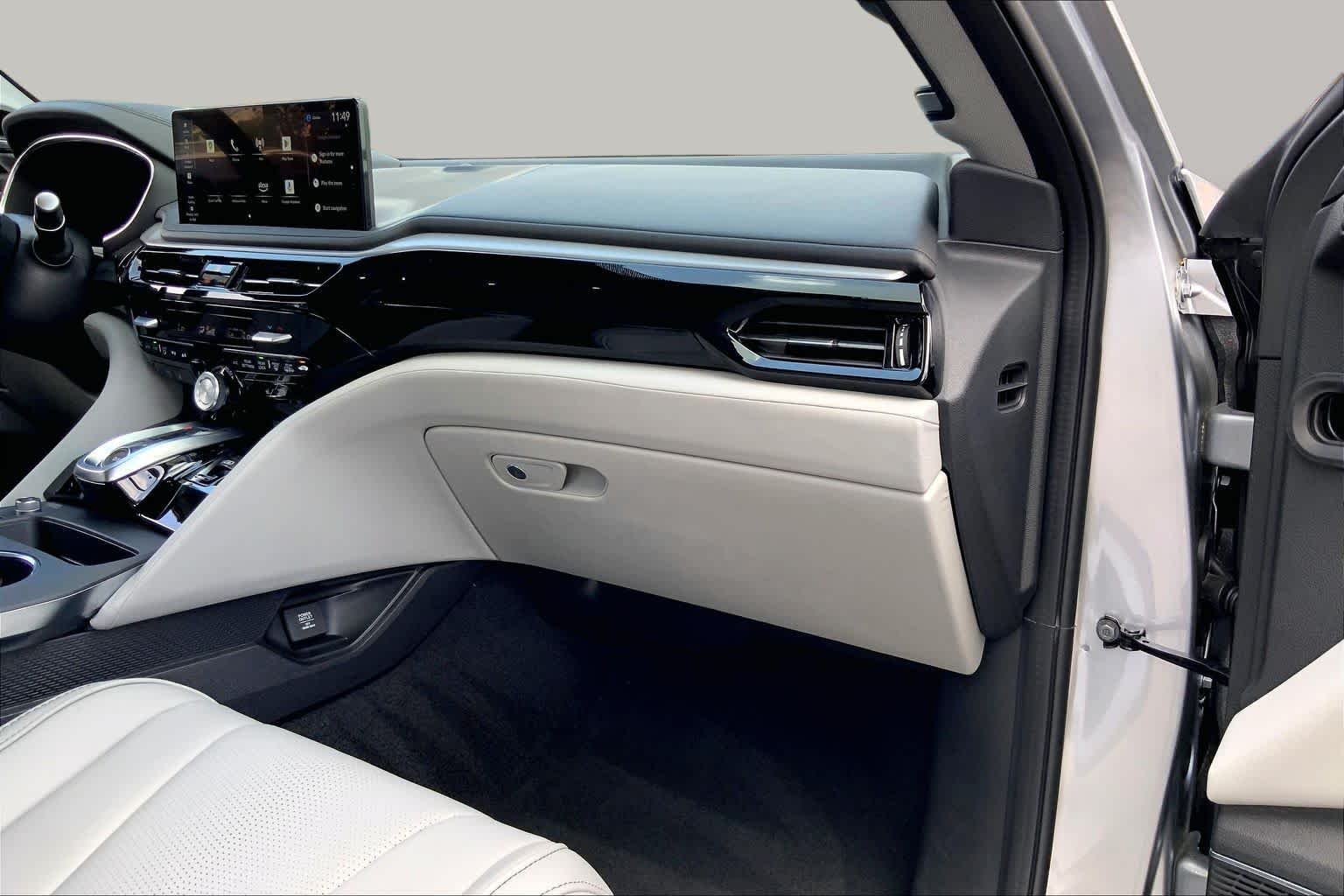 Used 2026 Solar Silver Metallic Acura w/Technology Package image 19