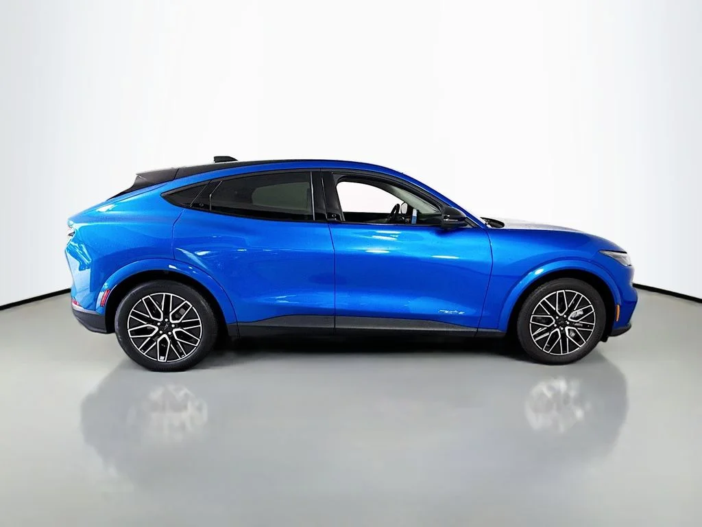 Certified Used 2025 Velocity Blue Metallic Ford Premium image 15