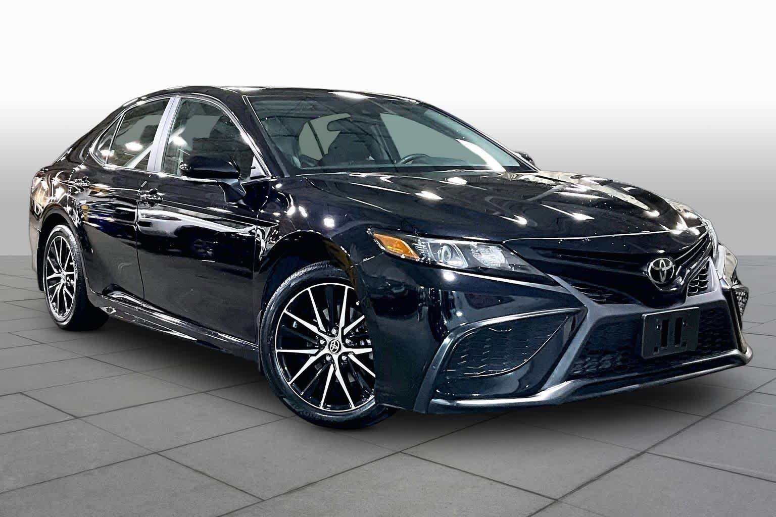 Used 2024 Midnight Black Metallic Toyota SE image 3