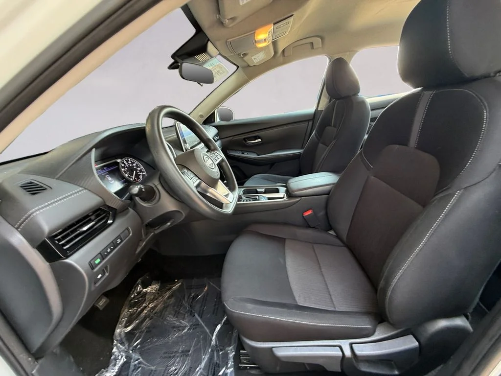 Used 2025 White Nissan SV image 10