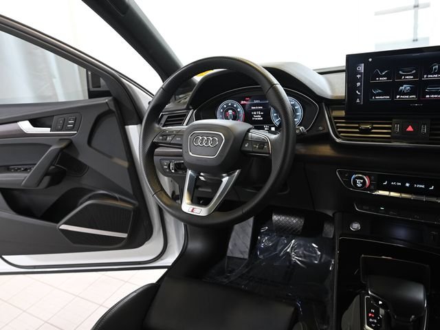 Used 2024 White Audi 55 Premium Plus image 32