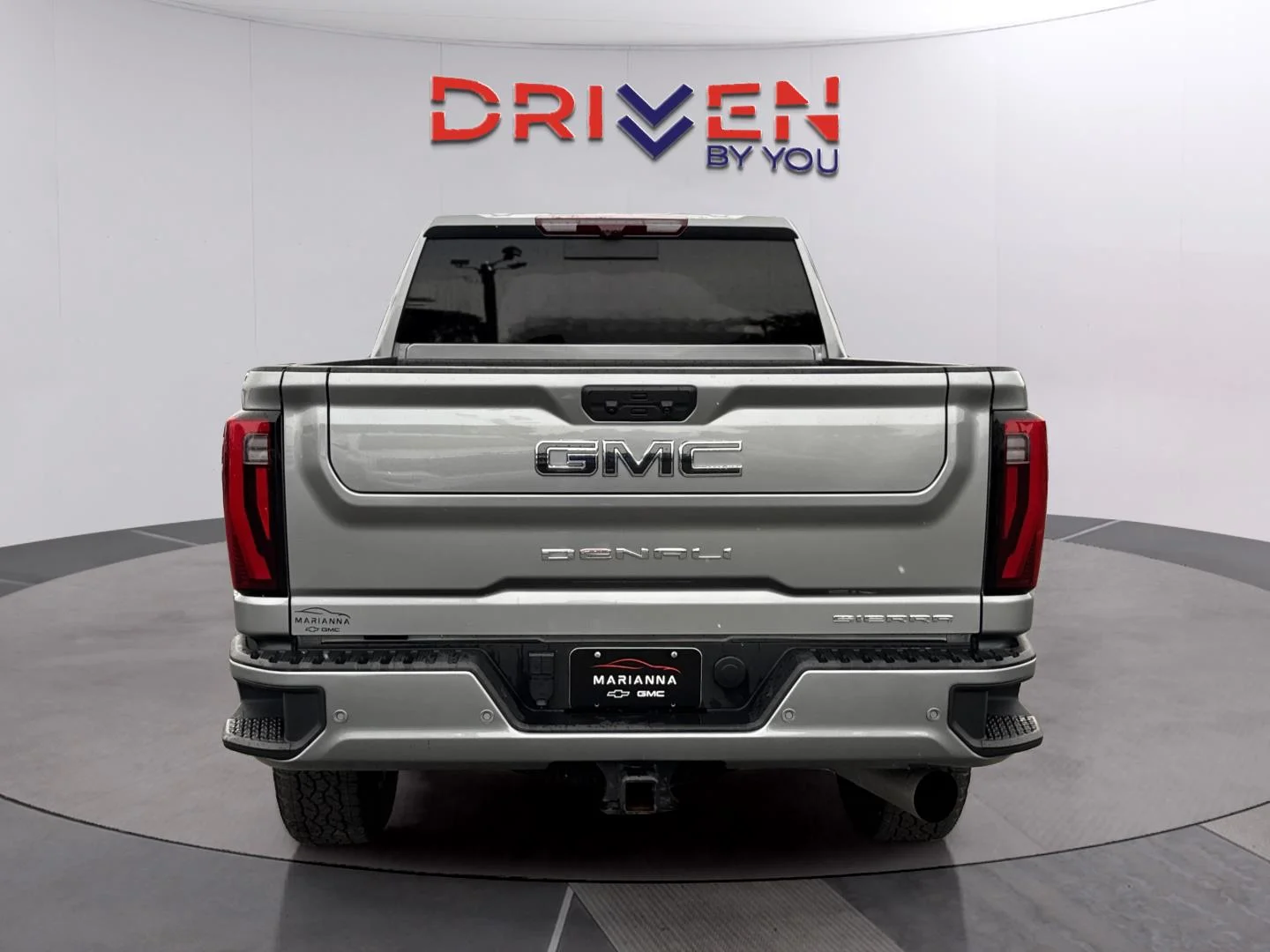 Used 2024 Sterling Metallic GMC Denali Ultimate image 4