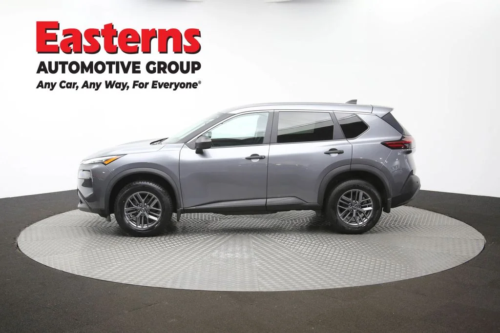 Used 2023 Gray Nissan S image 59