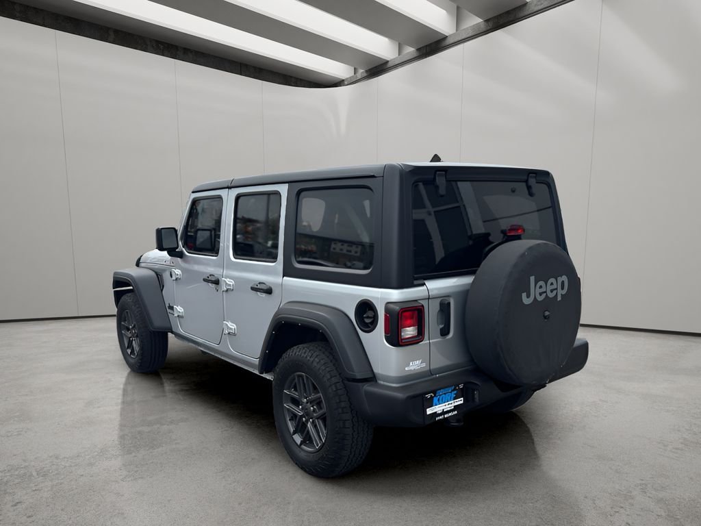 Used 2024 Silver Zynith Clearcoat Jeep Sport S image 3
