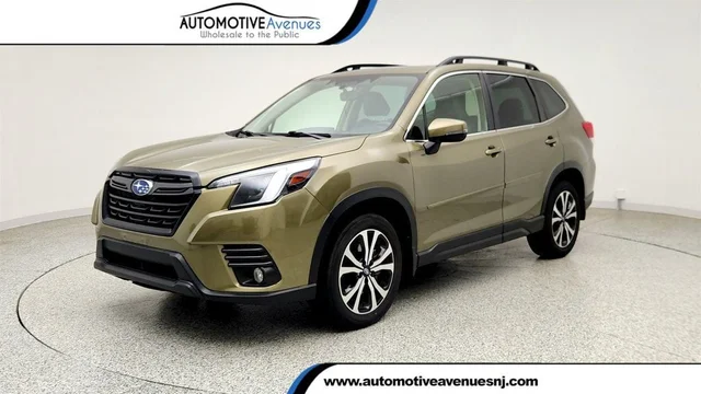 2023 Subaru Forester Limited CVT w/ Navigation & harman/kardon