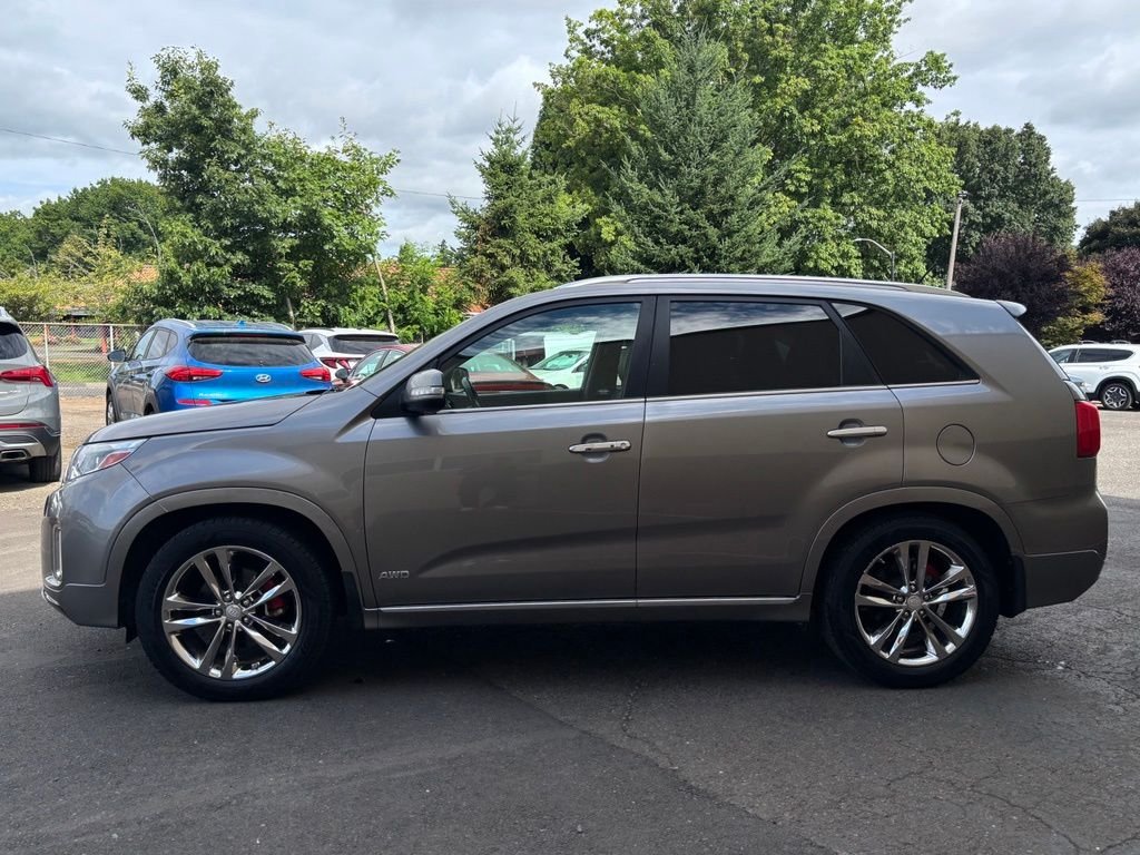 Used 2014 Titanium Silver Kia Limited V6 image 10