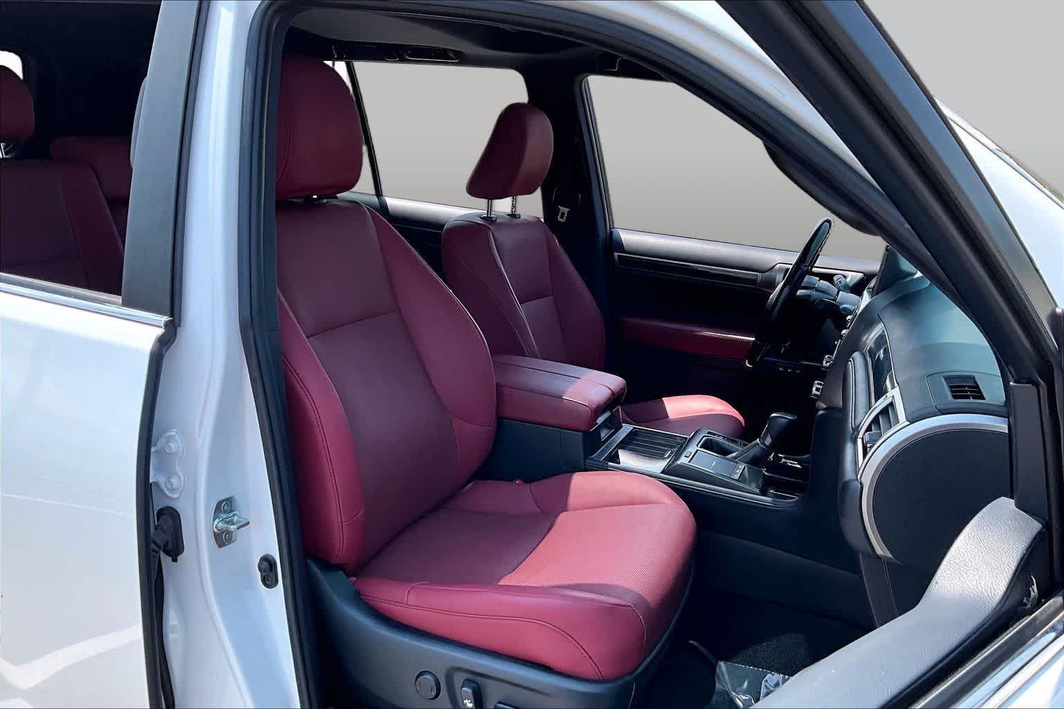 Used 2023 Eminent White Pearl Lexus Premium image 9