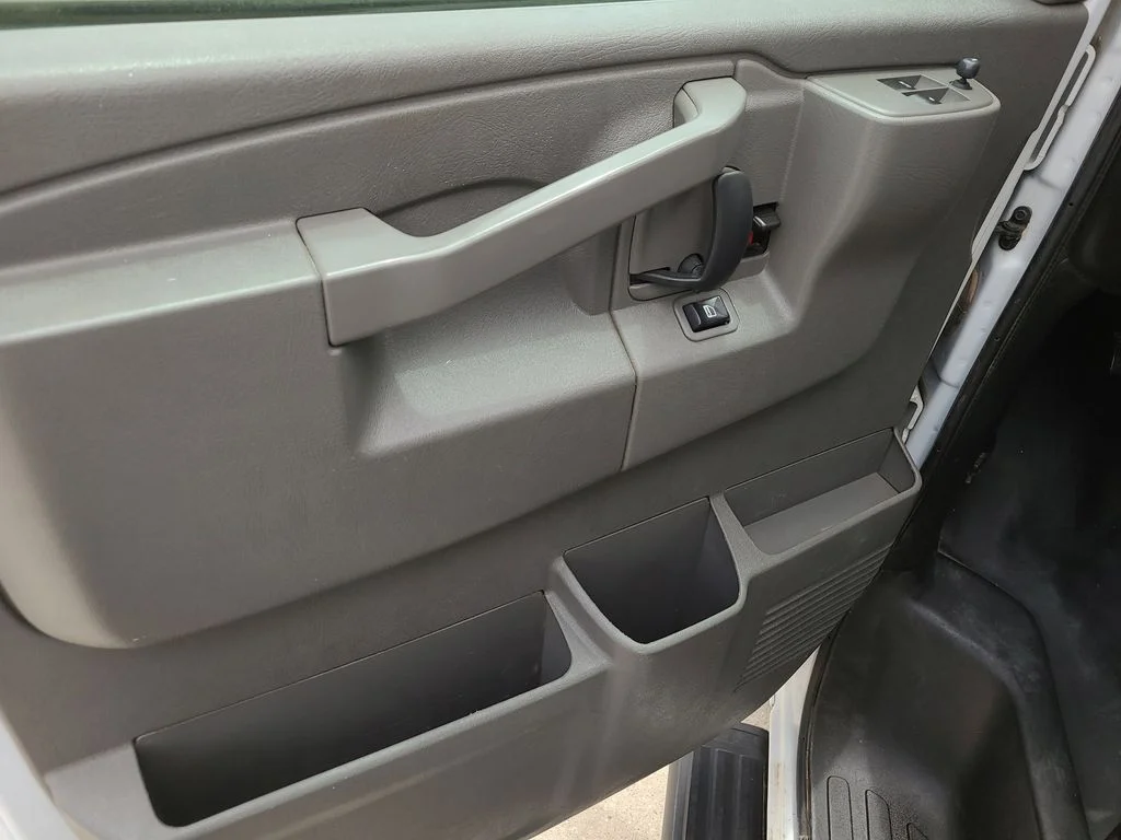 Used 2023 White Chevrolet LS image 17